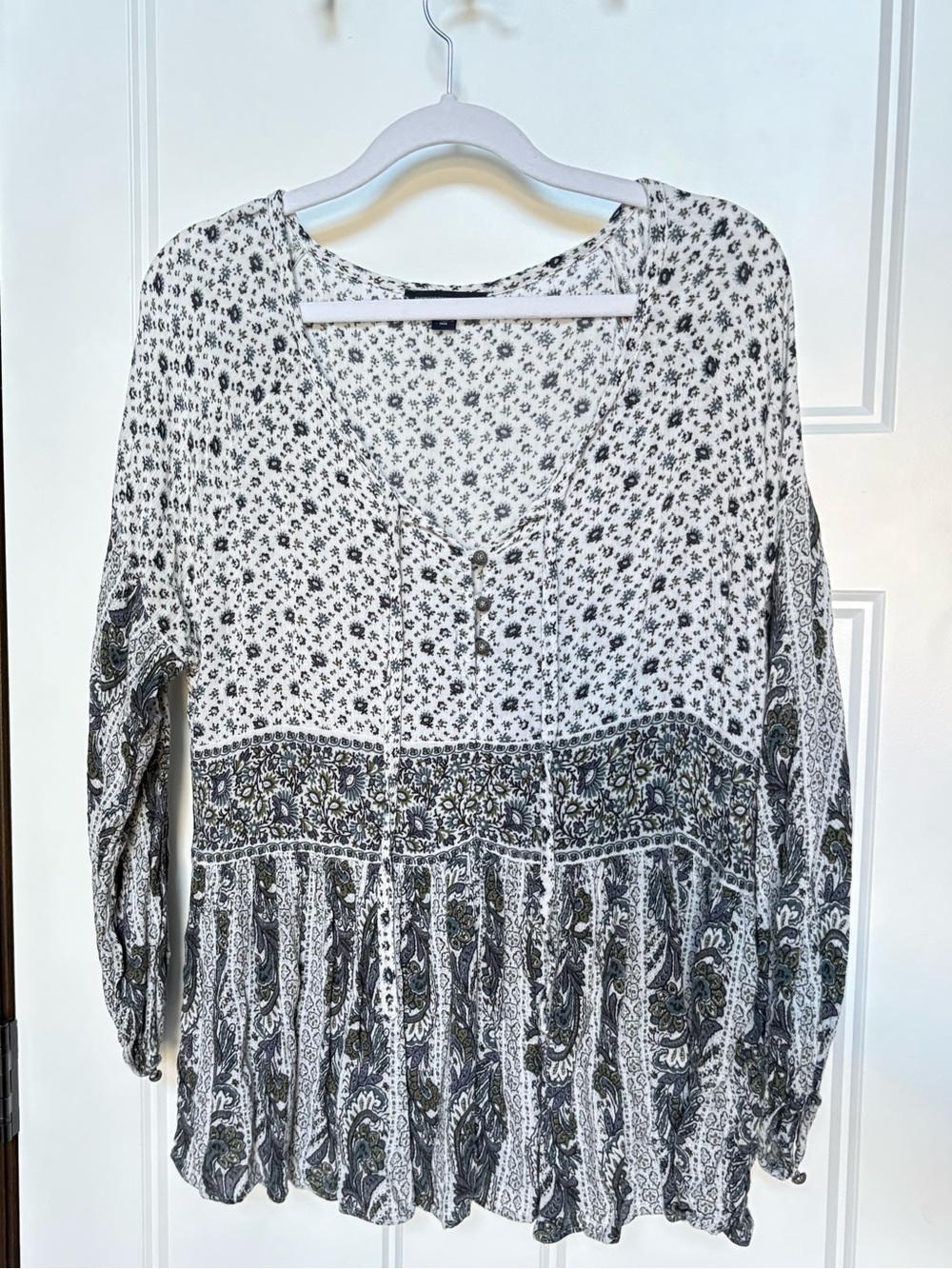 American Eagle Navy Blue & White Boho Mixed Print Peasant Blouse sz Small